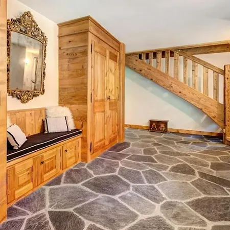 Unique Location ! Chalet In - Lejlighed