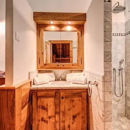 Unique Location ! Chalet In - Lejlighed *